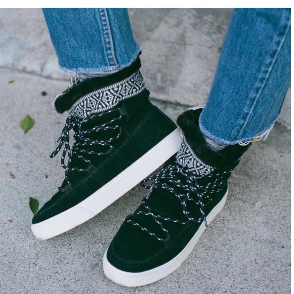 TOMS Women's Black Suede Alpine Ski Boots Size 7.5 - Picture 2 of 14